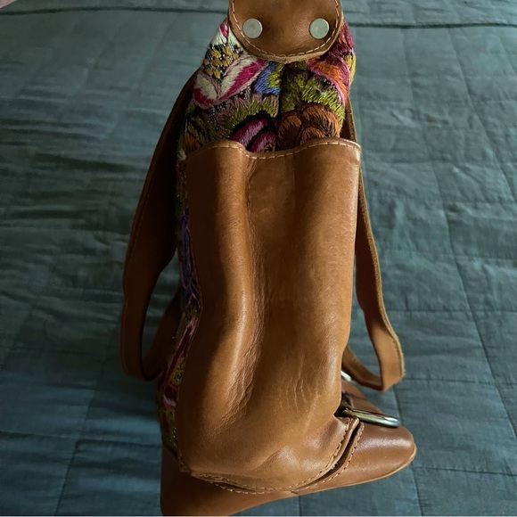 Hiptipico Mini Convertible Bag Leather Handmade - Picture 3 of 8